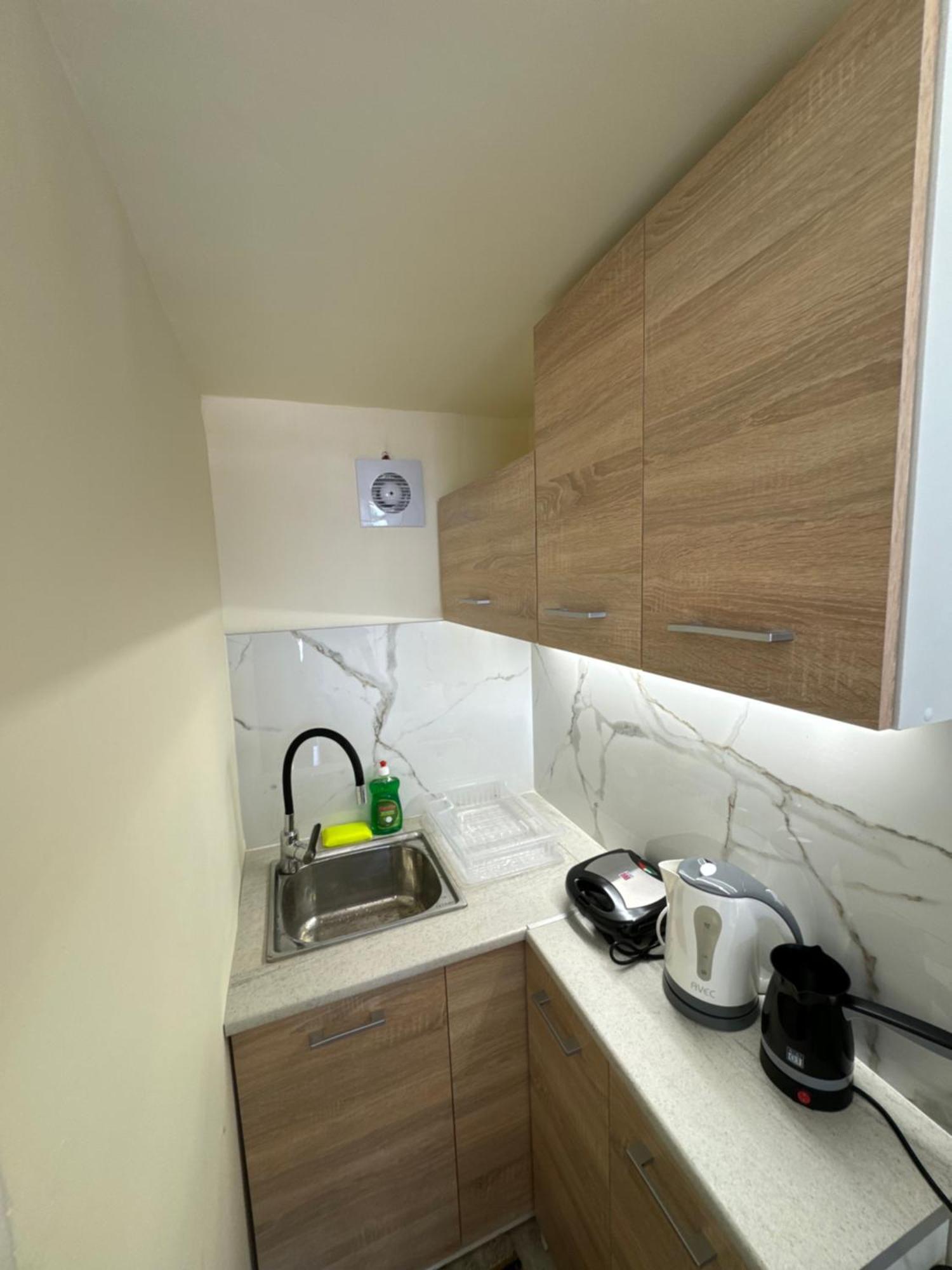 Airpoint Apartments Artémida Eksteriør bilde